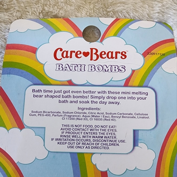 Care bear set of 4 Strawberry scented Bath Bombs - Picture 4 of 4